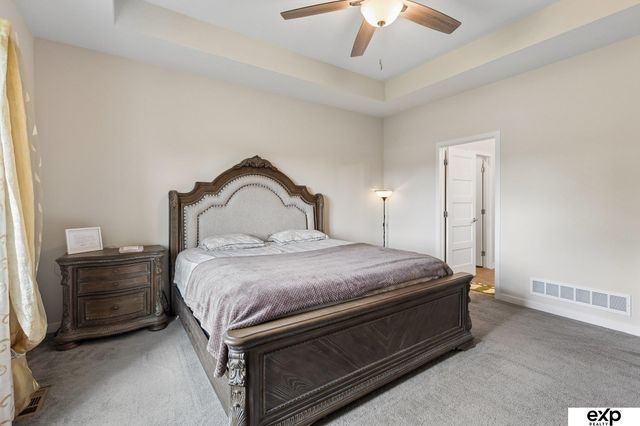 18501 Patrick Avenue, Elkhorn, NE 68022
