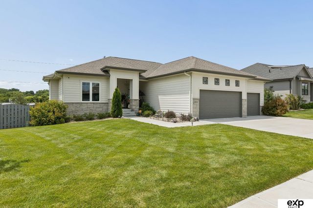 18501 Patrick Avenue, Elkhorn, NE 68022