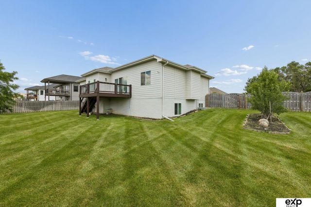18501 Patrick Avenue, Elkhorn, NE 68022