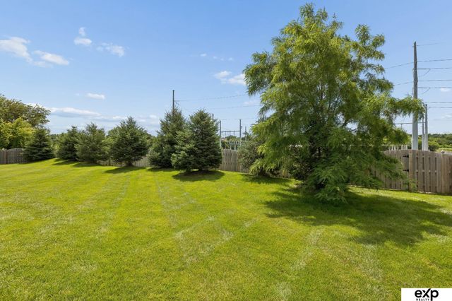 18501 Patrick Avenue, Elkhorn, NE 68022