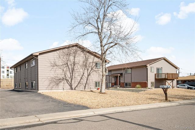 10745 W 13th Avenue, Lakewood, CO 80215