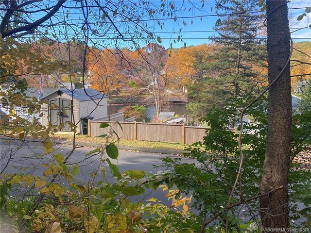 93-95 Eastview Road, Plymouth, CT 06786