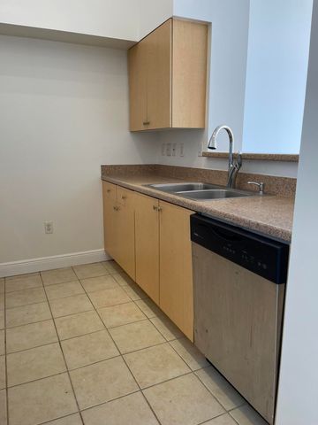616 Clearwater Park Road Ph 06, West Palm Beach, FL 33401