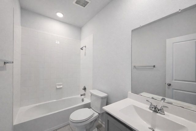 511 Pulitzer DR, Hutto, TX 78634