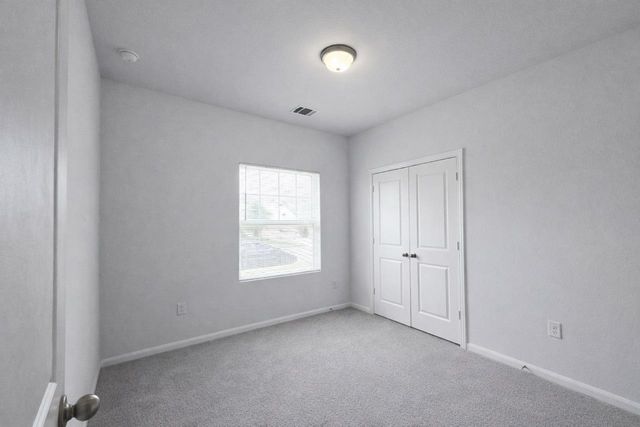 511 Pulitzer DR, Hutto, TX 78634