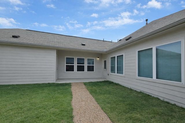 511 Pulitzer DR, Hutto, TX 78634