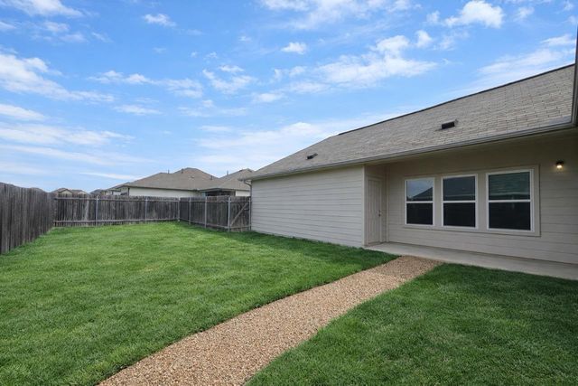 511 Pulitzer DR, Hutto, TX 78634