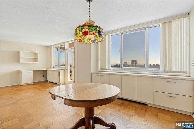 2150 Center Avenue 18A, Fort Lee, NJ 07024