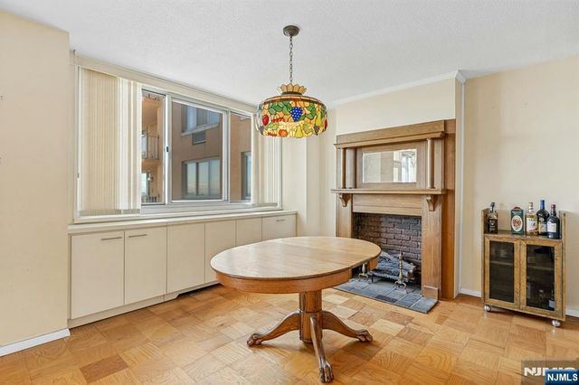 2150 Center Avenue 18A, Fort Lee, NJ 07024