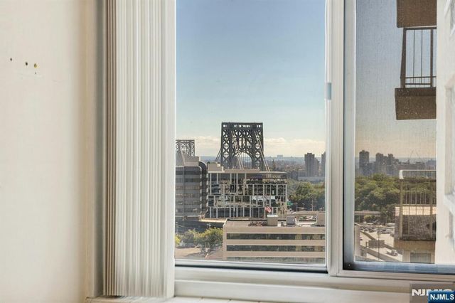 2150 Center Avenue 18A, Fort Lee, NJ 07024