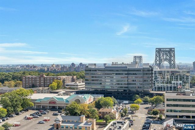 2150 Center Avenue 18A, Fort Lee, NJ 07024
