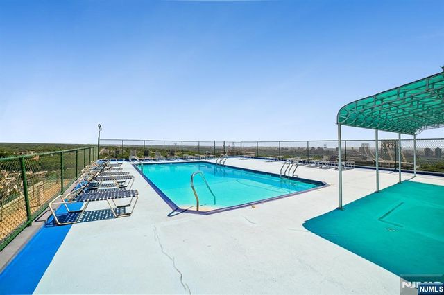 2150 Center Avenue 18A, Fort Lee, NJ 07024