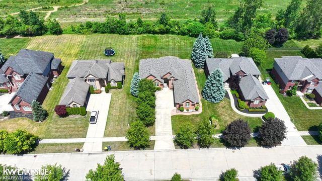 13337 Windham Drive, Washington Twp, MI 48094