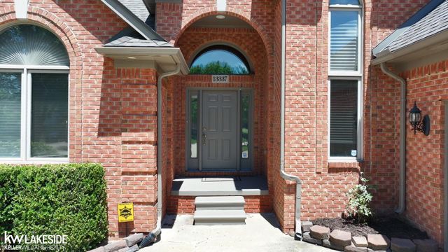 13337 Windham Drive, Washington Twp, MI 48094