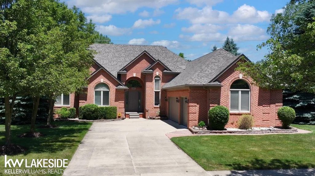 13337 Windham Drive, Washington Twp, MI 48094