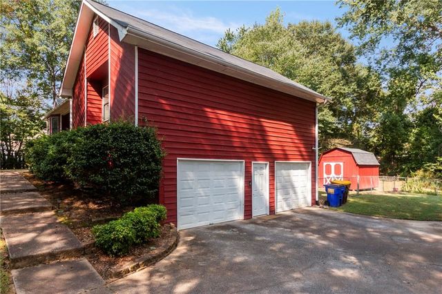 5792 Stonehaven Drive NW, Kennesaw, GA 30152