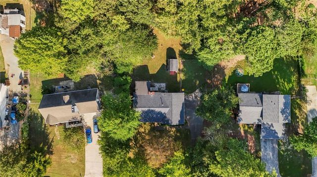 5792 Stonehaven Drive NW, Kennesaw, GA 30152