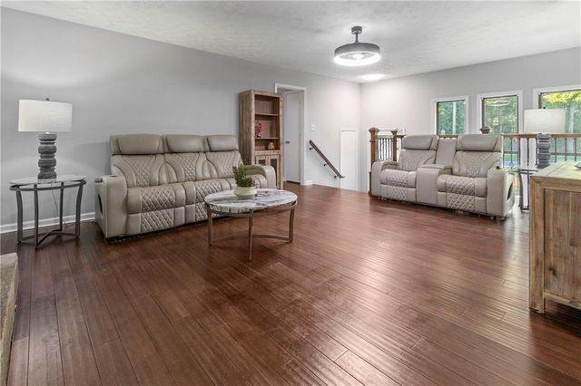 5792 Stonehaven Drive NW, Kennesaw, GA 30152