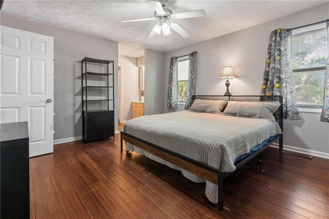 5792 Stonehaven Drive NW, Kennesaw, GA 30152