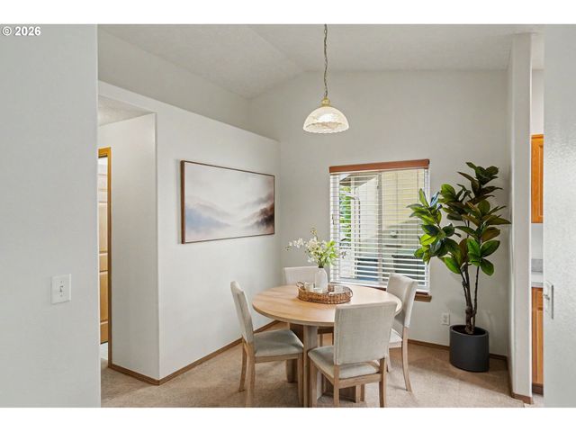 1241 ANNA Ln, Salem, OR 97306
