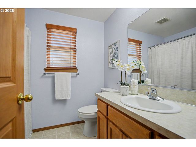 1241 ANNA Ln, Salem, OR 97306