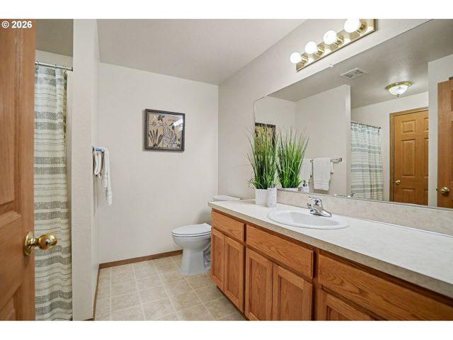 1241 ANNA Ln, Salem, OR 97306