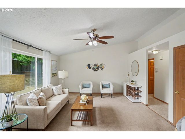 1241 ANNA Ln, Salem, OR 97306