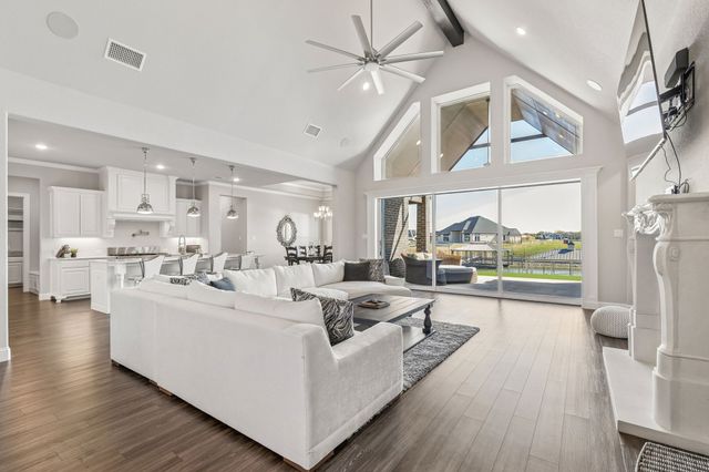 5925 Thurmond Sail Court, Fort Worth, TX 76179