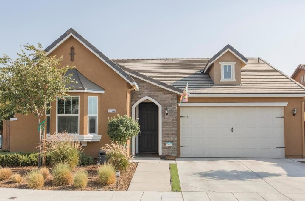 3776 Saginaw Avenue, Clovis, CA 93619