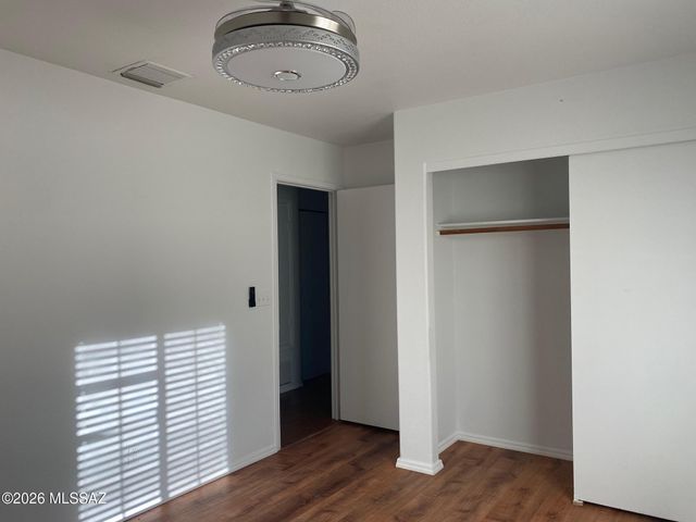 5028 W Hurston Drive, Tucson, AZ 85742