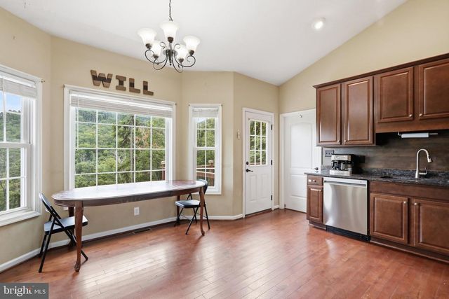 737 LOWER VALLEY RD, Strasburg, VA 22657