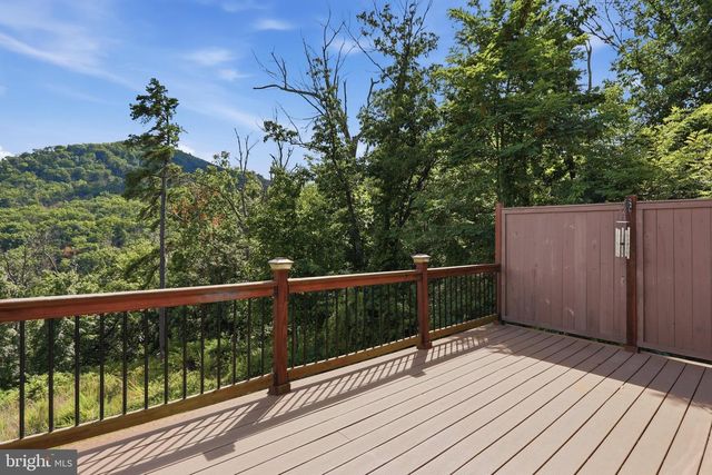 737 LOWER VALLEY RD, Strasburg, VA 22657