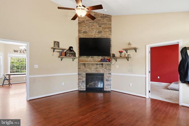 737 LOWER VALLEY RD, Strasburg, VA 22657