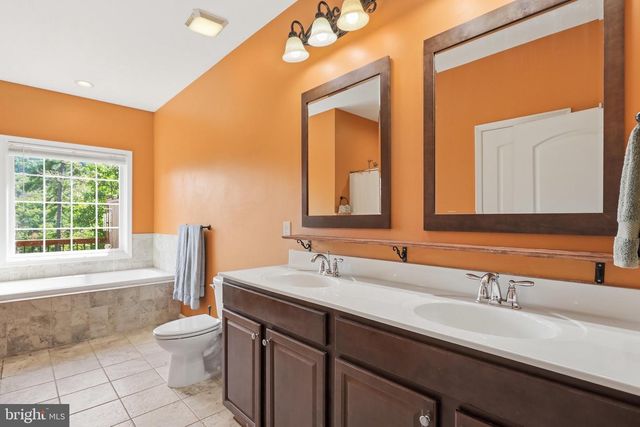 737 LOWER VALLEY RD, Strasburg, VA 22657