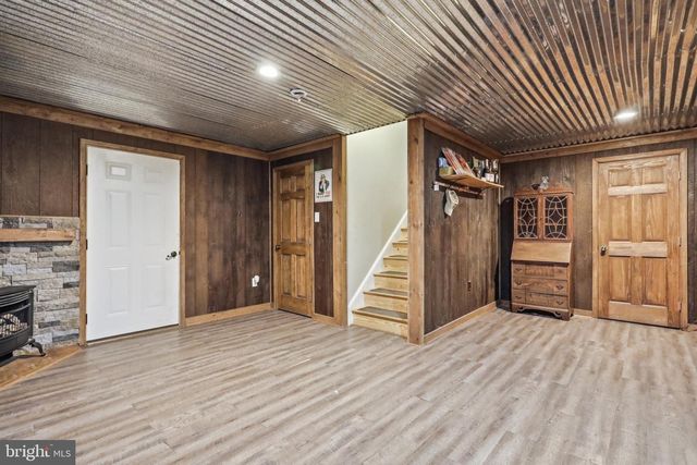737 LOWER VALLEY RD, Strasburg, VA 22657