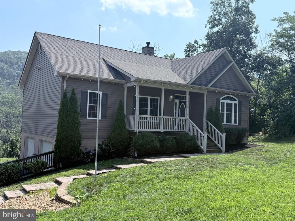 737 LOWER VALLEY RD, Strasburg, VA 22657
