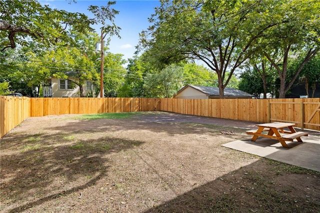 506 W 35th ST, Austin, TX 78705