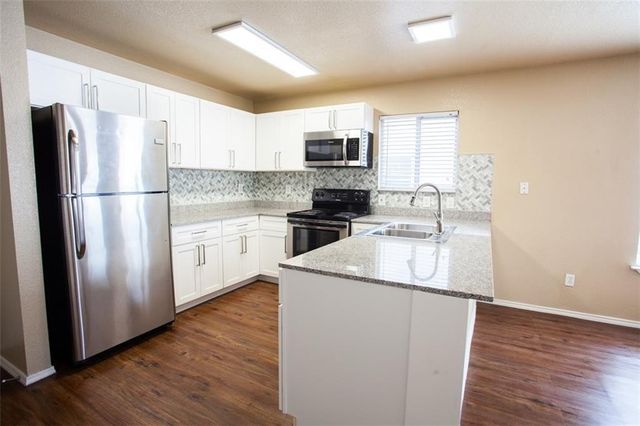 506 W 35th ST, Austin, TX 78705