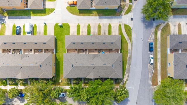 216 DEEPCOVE ROAD, Winter Garden, FL 34787