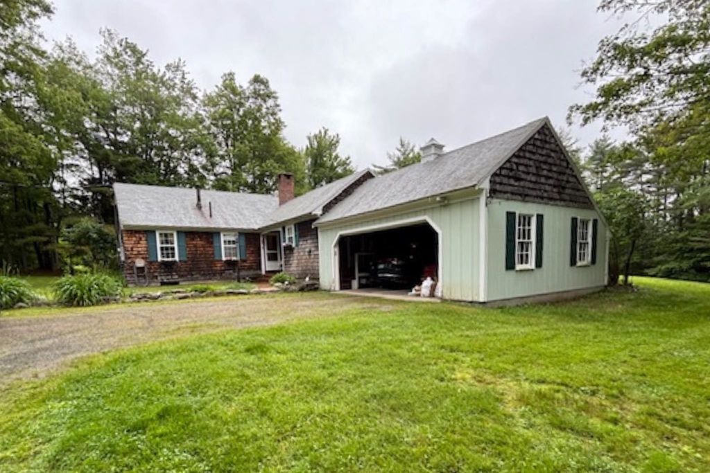 30 Fox Chase Road, Sutton, NH 03221