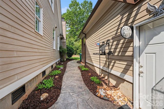 120 Silver Lake Trail, Mooresville, NC 28117