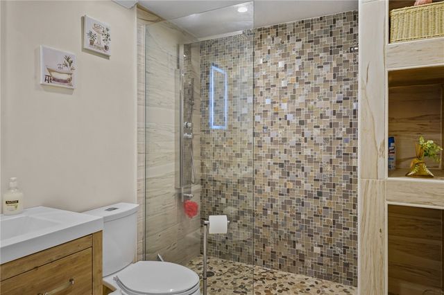 30 Lark Avenue, Cranston, RI 02920