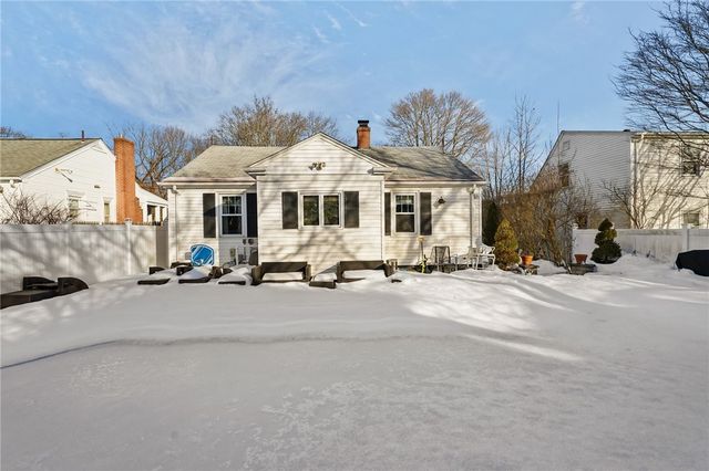 30 Lark Avenue, Cranston, RI 02920