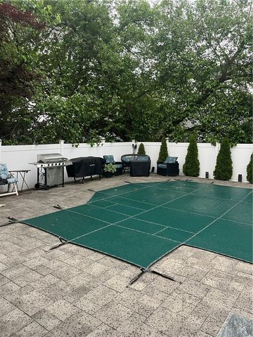 30 Lark Avenue, Cranston, RI 02920