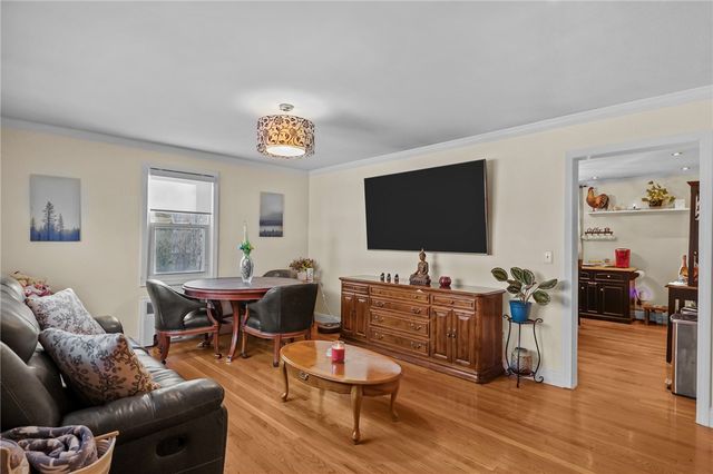 30 Lark Avenue, Cranston, RI 02920