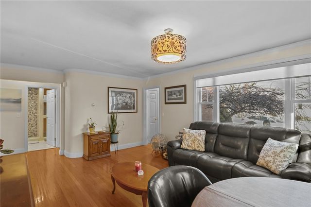 30 Lark Avenue, Cranston, RI 02920