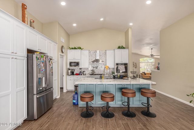 13432 W CARIBBEAN Lane, Surprise, AZ 85379