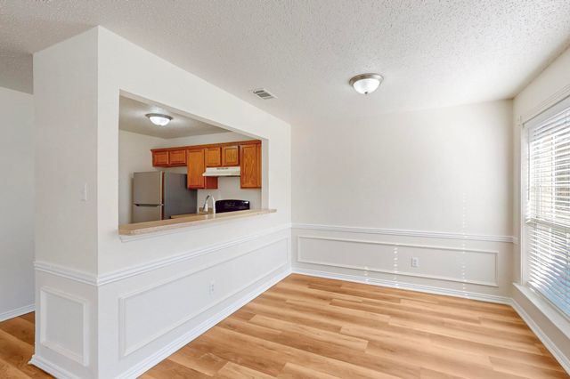 404 Truman Street, Arlington, TX 76011