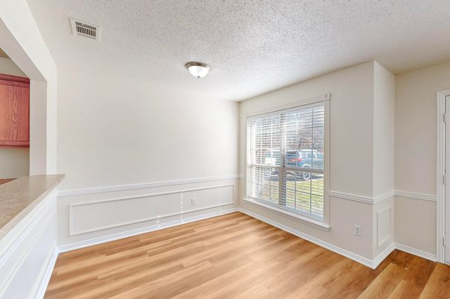 404 Truman Street, Arlington, TX 76011