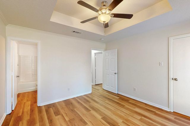 404 Truman Street, Arlington, TX 76011